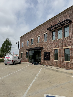 Commercial Window Cleaning Services Near Downtown Edmond in Edmond OK