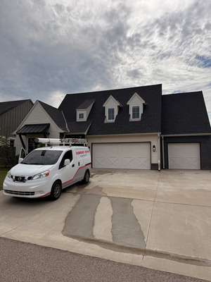 Inside And Outside Residential Window Cleaning in Edmond OK